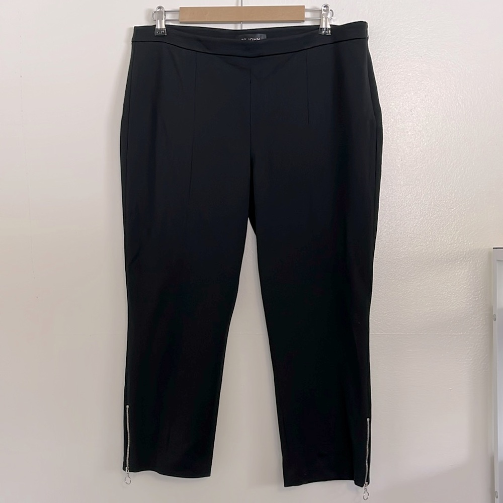ST. JOHN Cropped Ankle Zip Pant